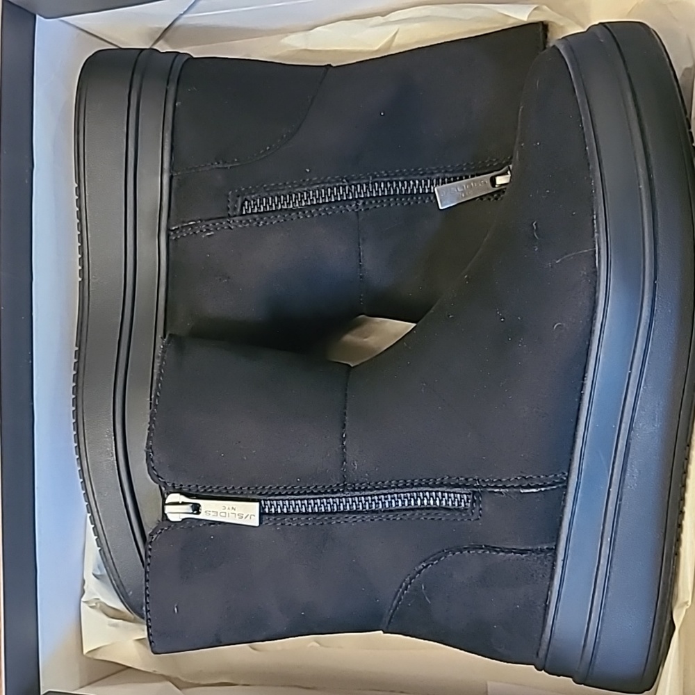 Jslide black boots